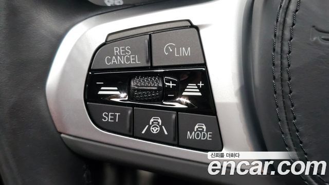 BMW 5-Series 2023 — photo 24