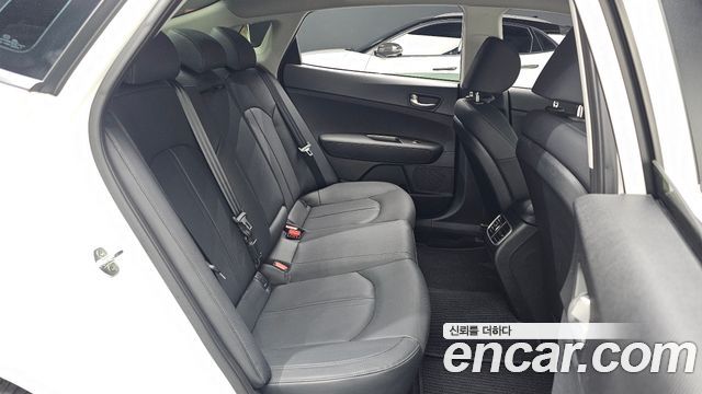 Kia K5 2020 — photo 17