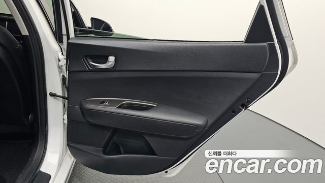 Kia K5 2020 — photo 15