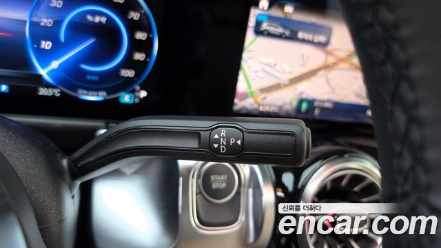 Mercedes-Benz EQB 2026 — photo 12
