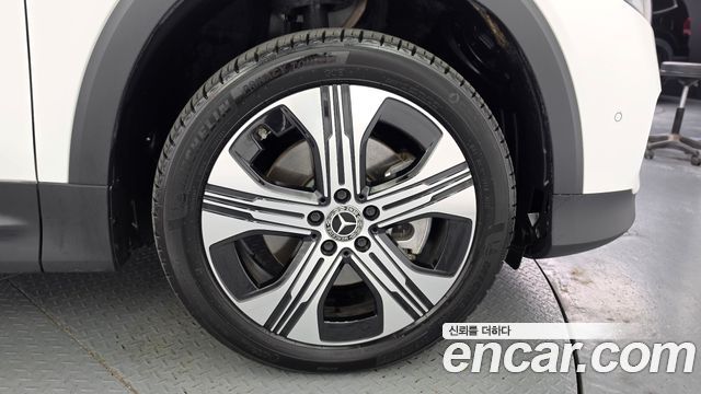Mercedes-Benz EQB 2026 — photo 7