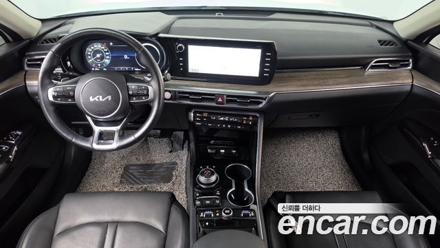 Kia K5 2023 — photo 10