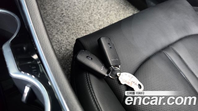 Kia K5 2023 — photo 21