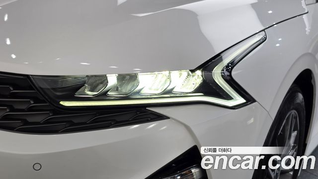 Kia K5 2023 — photo 8