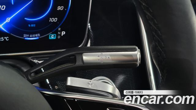 Mercedes-Benz EQS 2022 — photo 12