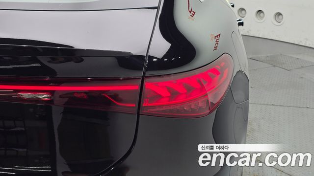 Mercedes-Benz EQS 2022 — photo 9