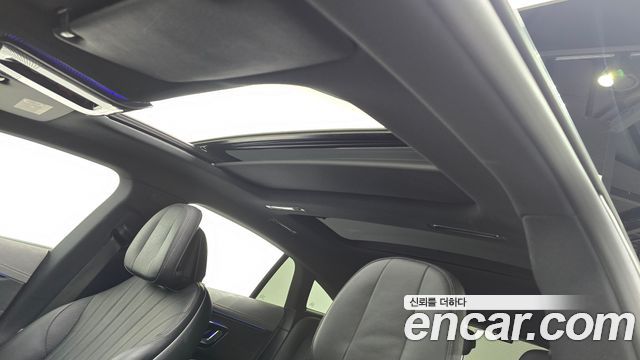 Mercedes-Benz EQS 2022 — photo 27