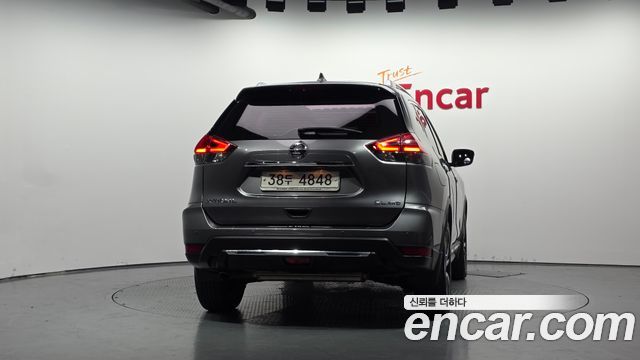 Nissan X-Trail 2018 — photo 4