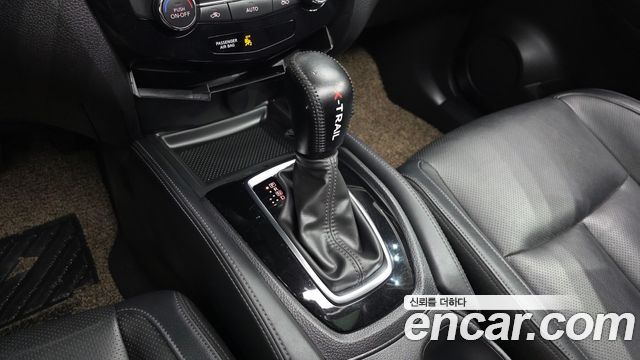 Nissan X-Trail 2018 — photo 12