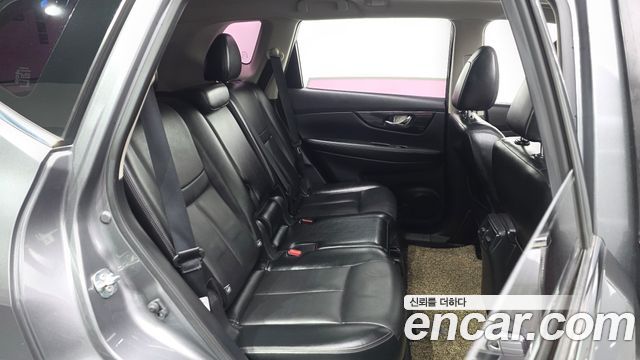 Nissan X-Trail 2018 — photo 17