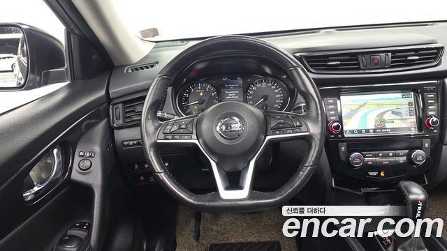 Nissan X-Trail 2018 — photo 18