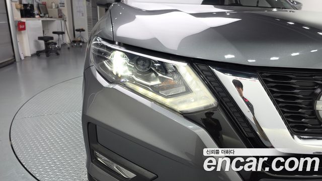 Nissan X-Trail 2018 — photo 8