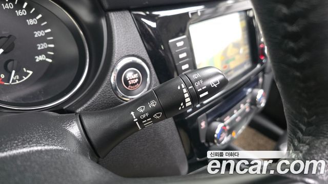 Nissan X-Trail 2018 — photo 28