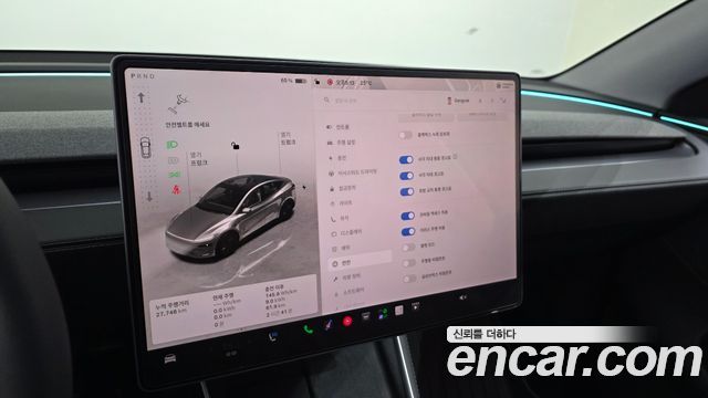 Tesla Model Y 2025 — photo 16