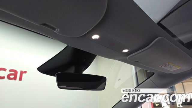 Tesla Model Y 2025 — photo 19