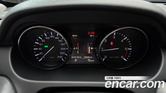 Land Rover Discovery Sport 2016 — photo 8