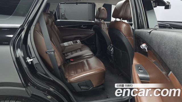 Kia Sorento 2016 — photo 18