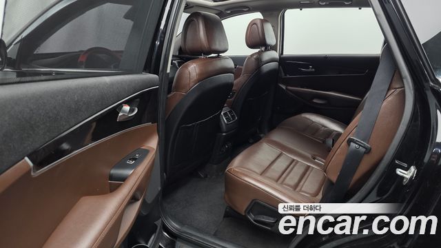 Kia Sorento 2016 — photo 16