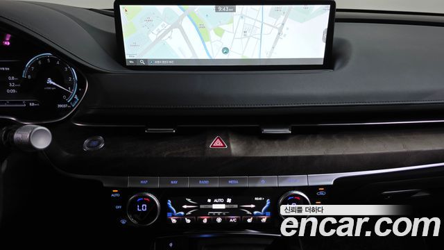 Genesis G80 2022 — photo 18