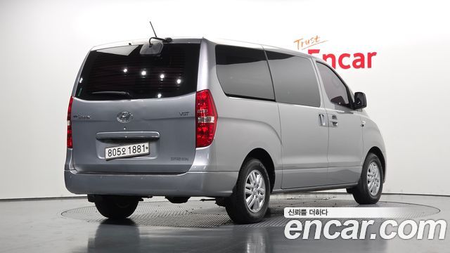 Hyundai Starex 2018 — photo 2