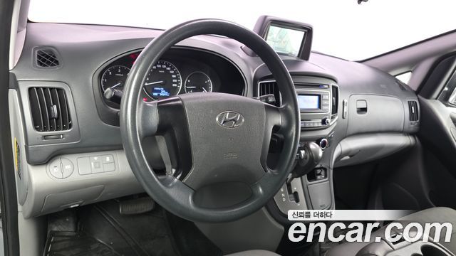 Hyundai Starex 2018 — photo 19
