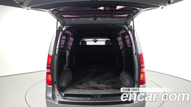 Hyundai Starex 2018 — photo 26