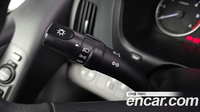 Hyundai Starex 2018 — photo 28