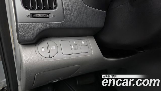 Hyundai Starex 2018 — photo 30