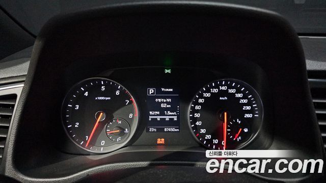 Hyundai AVANTE 2017 — photo 8