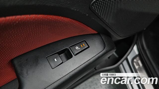 Hyundai AVANTE 2017 — photo 18
