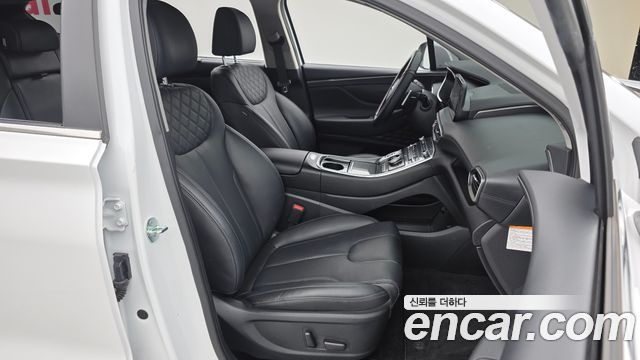Hyundai Santafe 2023 — photo 11