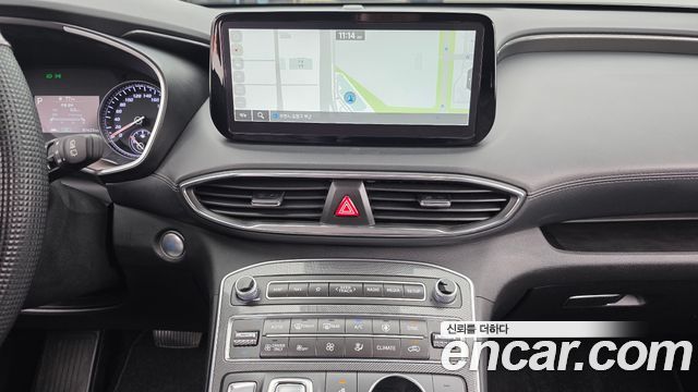 Hyundai Santafe 2023 — photo 14
