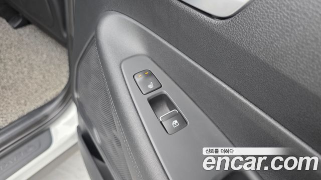 Hyundai Santafe 2023 — photo 19