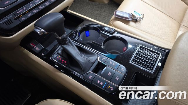 Kia Canival 2019 — photo 12