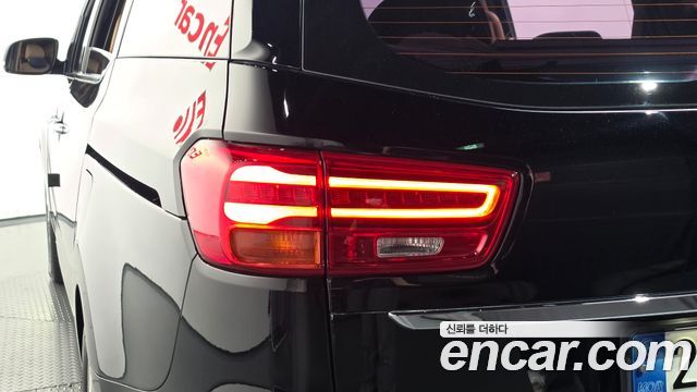 Kia Canival 2019 — photo 9