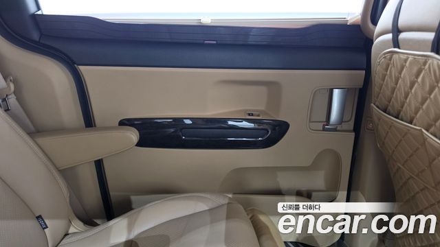 Kia Canival 2019 — photo 15