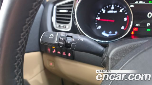 Kia Canival 2019 — photo 30