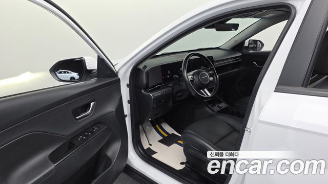 Hyundai Kona 2023 — photo 13