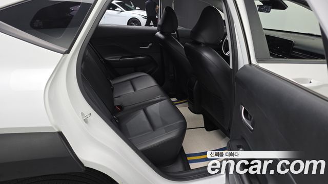 Hyundai Kona 2023 — photo 17