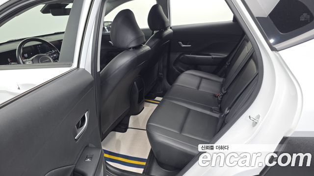 Hyundai Kona 2023 — photo 18