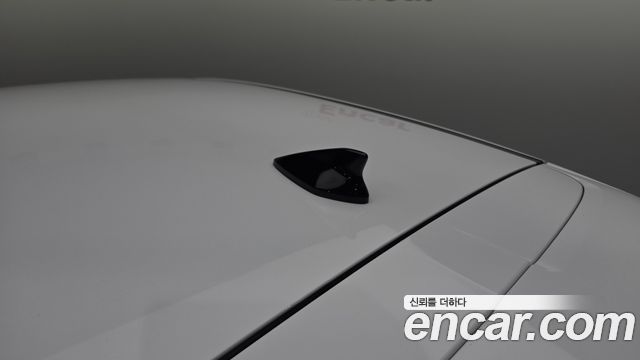 Hyundai Kona 2023 — photo 19