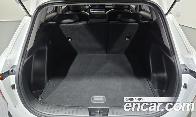 Hyundai Kona 2023 — photo 24