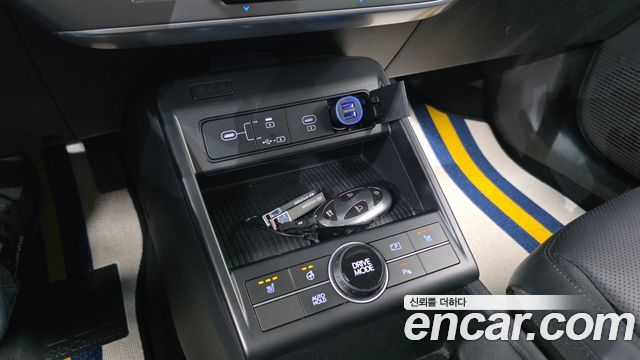 Hyundai Kona 2023 — photo 25