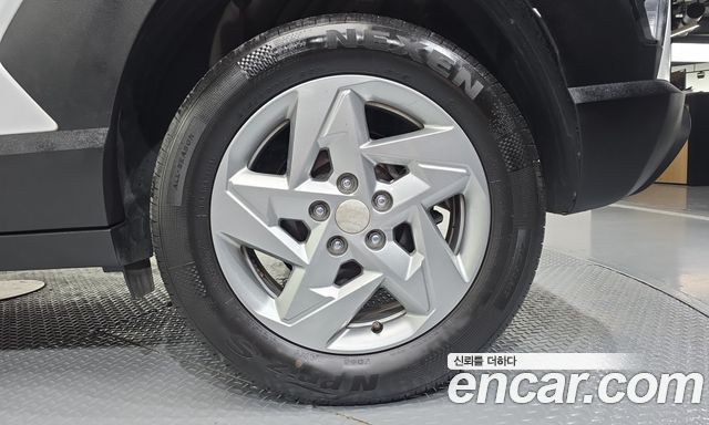 Hyundai Kona 2023 — photo 7