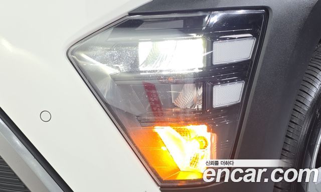 Hyundai Kona 2023 — photo 8