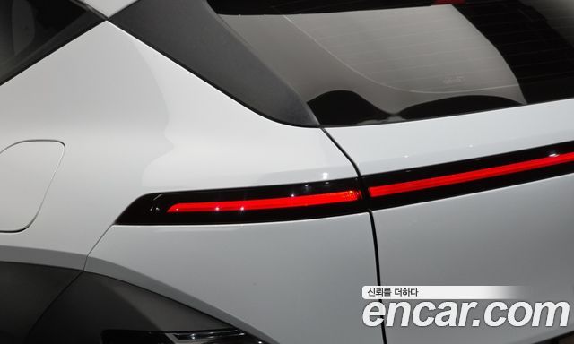 Hyundai Kona 2023 — photo 9