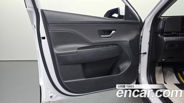 Hyundai Kona 2023 — photo 14