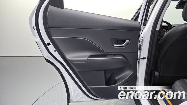 Hyundai Kona 2023 — photo 15