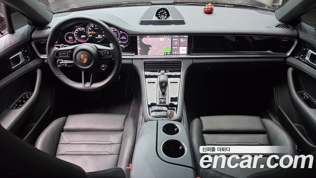 Porsche Panamera 2021 — photo 10