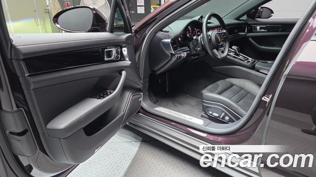 Porsche Panamera 2021 — photo 13